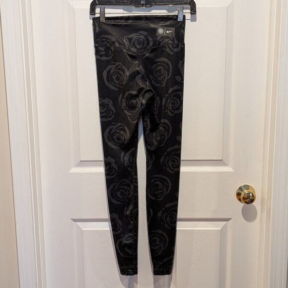 Nike Size XS Black & Grey Rose Portland Thorns Pull On Athletic Pants - Picture 1 of 7
